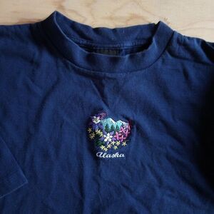 Vintage Alaska Embroidered Wild Flowers T-Shirt
